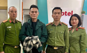 Bị bắt vì lưu trú quá hạn, du khách Trung Quốc 'lộ mặt' lừa đảo quốc tế