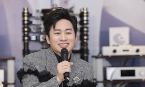 Tùng Dương nói không với ca khúc do AI sáng tác, phủ nhận 'Nam tiến'