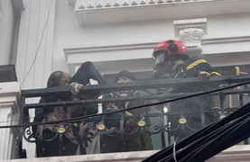 Giải cứu 3 nạn nhân mắc kẹt trong vụ cháy ngôi nhà 6 tầng ở Hải Phòng