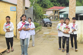 NXB Giáo dục Việt Nam sẵn sàng hỗ trợ sách giáo khoa cho vùng lũ