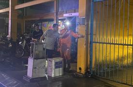 TP.HCM: Nam thanh niên đang đi bộ gần tủ điện thì co giật ngã xuống, nguy kịch