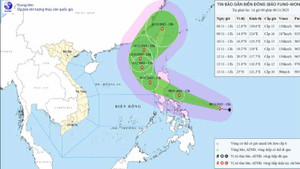 Bão Fung-Wong mạnh cấp siêu bão trước khi vào Biển Đông