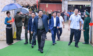 Thủ tướng Phạm Minh Chính dự lễ khởi công 72 trường học vùng biên