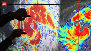 Bão Fung-Wong cấp 15 tiến sát Biển Đông, sóng cao 10m