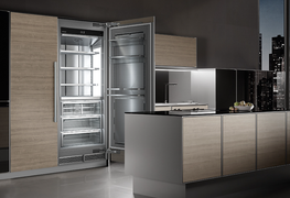 Cận cảnh tủ lạnh đắt hơn ô tô, nồi cơm điện 44 triệu đồng phục vụ khách nhà giàu