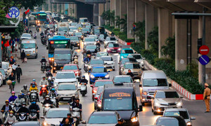 Đề xuất Hà Nội và TP.HCM áp dụng quy chuẩn khí thải ô tô cao hơn, sớm hơn