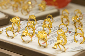 Giá vàng hôm nay 11/11: Bật tăng, vượt 4.100 USD/ounce