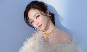 Hương Tràm tái xuất âm nhạc sau 6 năm sang Mỹ sinh sống