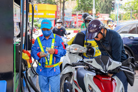 Giá xăng và dầu diesel đồng loạt tăng