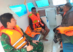 Chìm tàu cá, 3 ngư dân Nghệ An được cứu sống