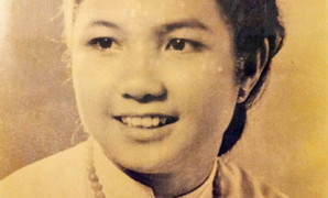 Hoa khôi Hà thành thập niên 1930 lấy chồng thiếu gia, trung niên đi bán xôi chè