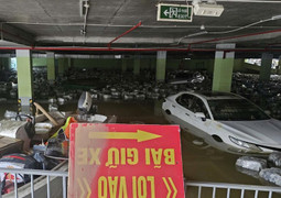 Dự báo mưa trên 100mm/giờ, nước sông vượt báo động 3, Huế nguy cơ tái lụt