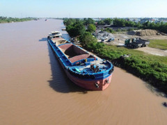 Liên tục phát hiện bến vật liệu không phép ở Hưng Yên