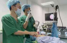 Bé trai 3 tuổi ở Quảng Trị bị kim chọc tủy rơi xuống đường thở khi làm răng