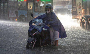 Dự báo thời tiết 16/11: Miền Bắc đêm rét, ngày nắng 28°C, miền Trung mưa xối xả