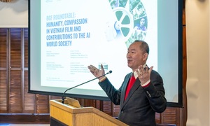 Lãnh đạo trong kỷ nguyên AI: Đặt con người làm trung tâm của đổi mới