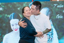 Mẹ ca sĩ Tuấn Hưng qua đời