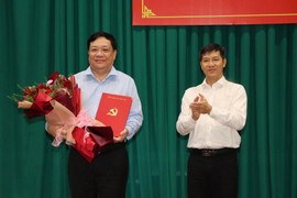 Chủ tịch tỉnh Cà Mau giữ chức Phó Bí thư Tỉnh ủy Đồng Tháp