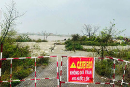 Nhiều nơi phía Đông tỉnh Gia Lai ngập hơn 1m, giao thông chia cắt