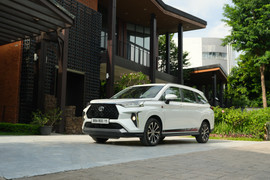 Giảm đến 75 triệu đồng, Veloz Cross lựa chọn sáng giá cho tài xế trong tháng 11