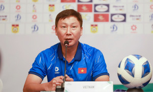 HLV Kim Sang-sik: Hy vọng Nguyễn Xuân Son có cơ hội ghi bàn