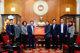 VOV trao gần 500 triệu đồng ủng hộ đồng bào bị thiệt hại do bão lũ