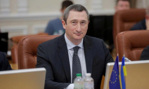 Tòa án bắt giữ cựu Phó Thủ tướng trong vụ án tham nhũng lớn nhất Ukraine