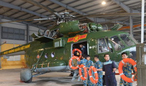 Trực thăng quân đội sẵn sàng bay cứu hộ, cứu nạn các tỉnh Nam Trung Bộ