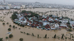 Nhiều nơi ở Đắk Lắk chìm trong biển nước, lực lượng chức năng dồn lực ứng cứu