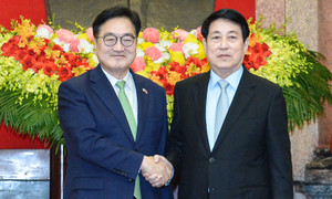 Chủ tịch nước Lương Cường tiếp Chủ tịch Quốc hội Hàn Quốc Woo Won Shik