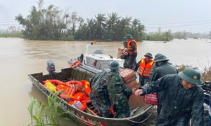 Hỗ trợ khẩn cấp 700 tỷ đồng cho 4 tỉnh khắc phục thiệt hại mưa lũ