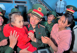 Đại tướng Phan Văn Giang: Tin tưởng Gia Lai sẽ cùng nhau đứng dậy sau mưa lũ