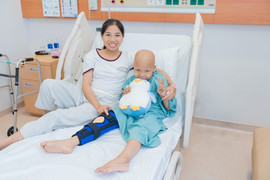 Bệnh nhân 7 tuổi ung thư xương giữ được đôi chân nhờ công nghệ in 3D cá thể hóa