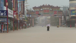 Ngập lụt nặng ở Thái Lan: Báo động đỏ, 103 khu dân cư phải sơ tán