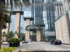 Phát hiện thi thể trong túi ở sảnh chung cư TP.HCM