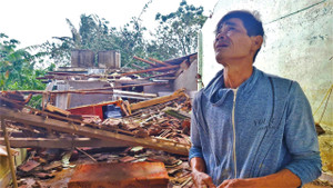 Những hình ảnh nhói lòng nơi rốn lũ Hòa Thịnh