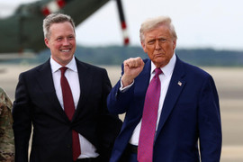 Tại sao Bộ trưởng Lục quân Mỹ dẫn đầu đàm phán thỏa thuận hòa bình Ukraine?