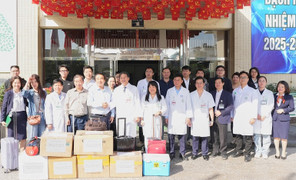 Bệnh viện Bạch Mai cử 30 chuyên gia chi viện y tế Đắk Lắk sau mưa lũ