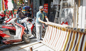 Gỡ mái che, ‘đòi’ lại vỉa hè ở Hà Nội: Nên làm đại trà luôn thay vì thí điểm