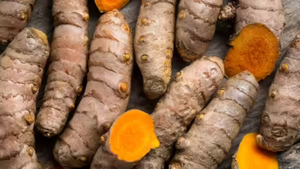 Cách đơn giản giúp tăng khả năng hấp thu Curcumin khi sử dụng nghệ