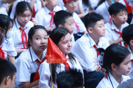 Học phí trường công lập chất lượng cao ở Hà Nội, cao nhất 6,1 triệu/tháng