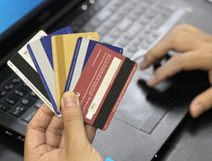 Ngân hàng thu phí quản lý với tài khoản có số dư dưới 500.000 đồng/tháng