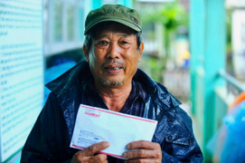 Báo Điện tử VTC News trao 250 triệu đồng hỗ trợ người dân vùng lũ