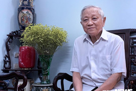 Bộ trưởng chịu án tù được Thủ tướng Võ Văn Kiệt đến thăm, trao huy hiệu đường dây 500 KV qua đời