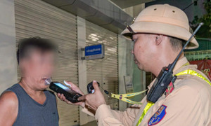 129 tài xế ở Hà Nội vi phạm nồng độ cồn trong tối cuối tuần