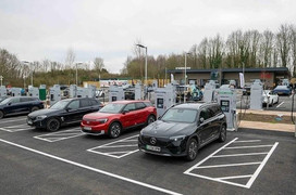 Chỉ 3% người dùng xe điện ở Anh muốn quay về xe xăng