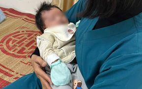 Bé gái sơ sinh bị bỏ rơi lúc rạng sáng tại Hải Phòng