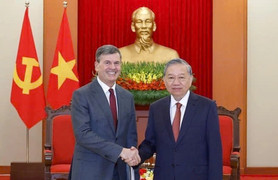 Tổng Bí thư Tô Lâm tiếp Giám đốc Học viện Tổng thống Liên bang Nga