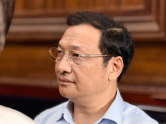 Xử vụ AIC: Cựu PGĐ Sở GD&ĐT nói ký sai do ‘hiểu nhầm dấu chấm phẩy’