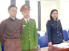 Bắt giam 'tổng tài' chỉ đạo đánh người ở quán cà phê Hà Nội